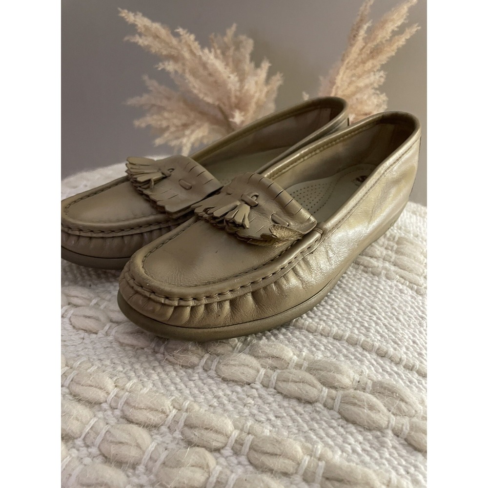 SAS COMFORT SHOES Beige Leather Tassel Loafers Walking Shoes - Women's 7N